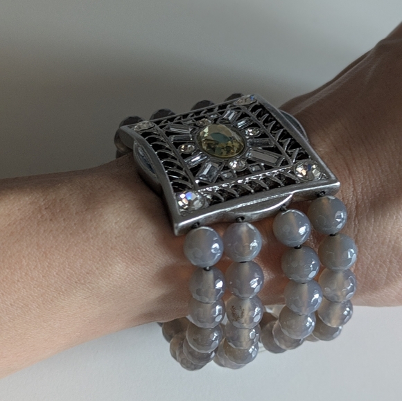 Lia Sophia Kiam Collection Natural Gray Agate Stone Beads Stretch Bracelet - Picture 2 of 5